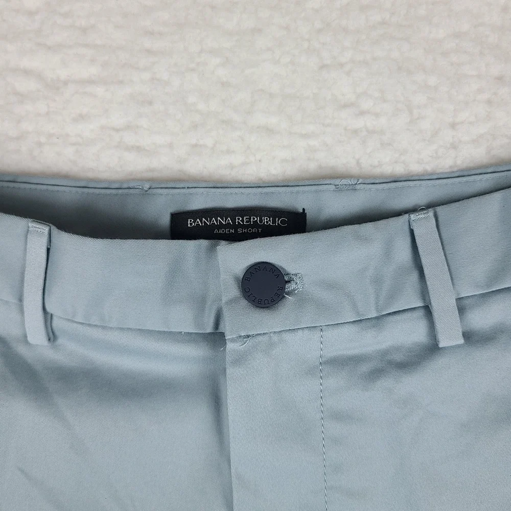 Banana Republic Aiden Shorts Mens 33 Light Blue 9